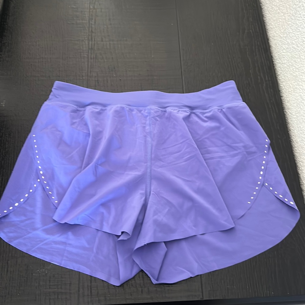 Lululemon find your pace shorts 3inch charged indigo